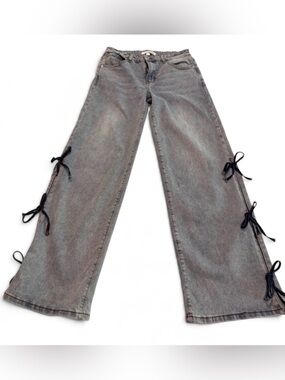 Wide-Leg Gray Jeans with Side Bow Accents - Women
